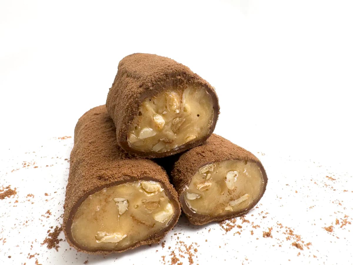 Лукум сарма бисквитное печенье крем какао фундук карамель